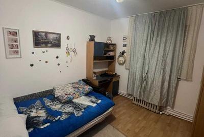 Apartament cu 4 camere decomandat în Nicolina - 3