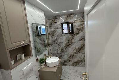 Apartament cu 4 camere decomandat în Central - 1