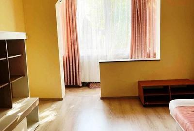 Apartament cu 2 camere decomandat în Astra