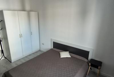 Apartament cu 2 camere decomandat în Roșu