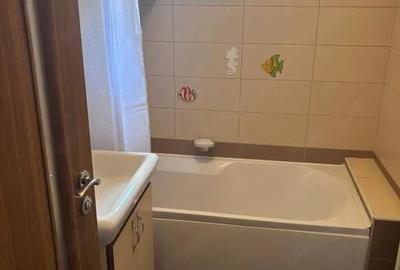 Apartament cu 2 camere decomandat în Valea Aurie