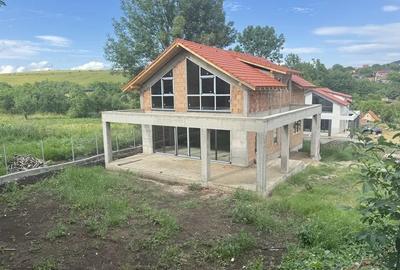 Casă individuală cu 5 camere cu Canalizare în Sălicea - 1