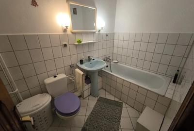 Apartament cu 3 camere decomandat în Central - 1