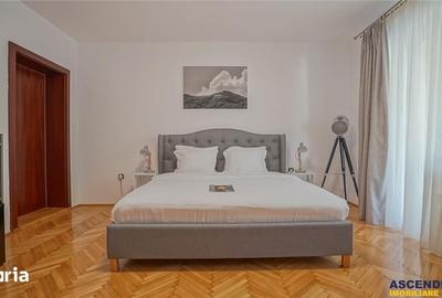 Casă cu 9 camere cu Teren 506 Mp în Centrul Istoric