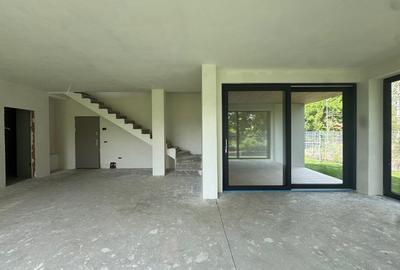 Duplex cu 4 camere cu Teren 1121 Mp în Libertății - 10