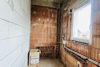 Duplex cu 4 camere cu Canalizare în Șura Mică - 13