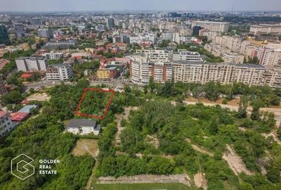 Teren de 324 mp, în Ultracentral - 1