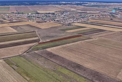 Teren de 4000 mp, în Cumpăna