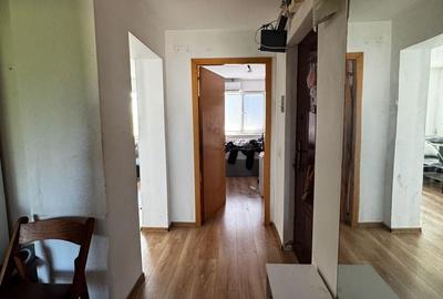 Apartament cu 3 camere decomandat în Tătărași - 3