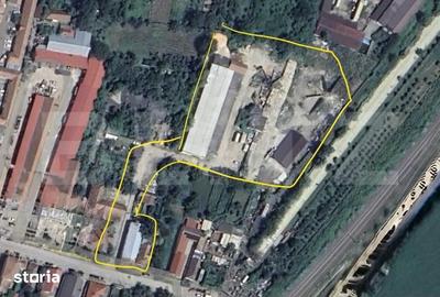 Teren de 9734 mp, în Central