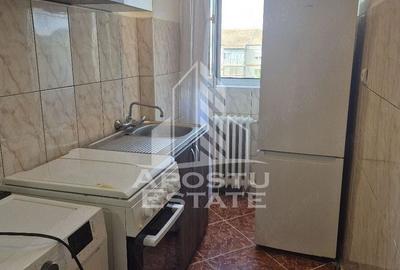 Garsonieră decomandată în Soarelui