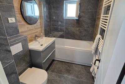 Apartament cu 3 camere în Central - 1
