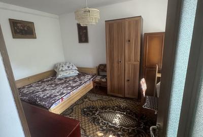 Casă cu 4 camere cu Teren 600 Mp în Central