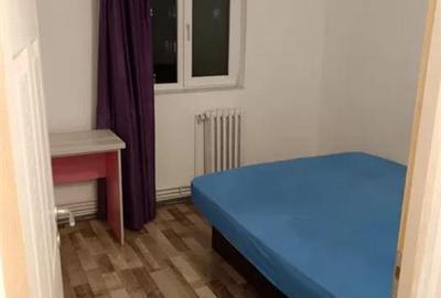 Apartament cu 2 camere semidecomandat, mobilat în Baza 3 - 2