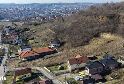 Teren de 1252 mp, în Central - 6