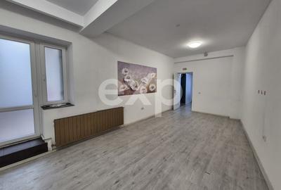 Casă individuală cu 10 camere cu Canalizare în P-ța Dorobanți - 11