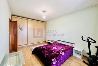Apartament cu 3 camere în Vasile Aaron