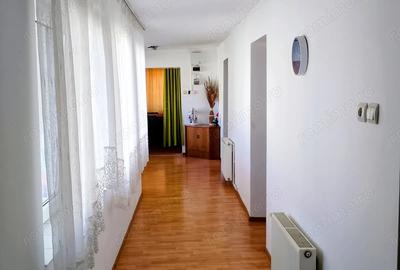 Casă cu 4 camere cu Teren 1800 Mp în Chizătău - 5