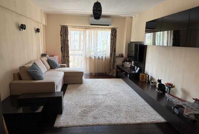 Apartament cu 4 camere decomandat în Decebal - 2
