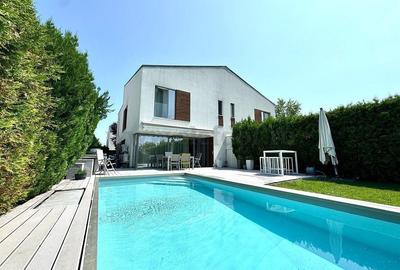 Casă individuală cu 4 camere cu Piscina în Tunari - 1