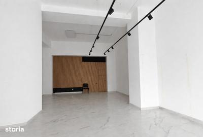 Spațiu comercial, de 90 mp, în Central