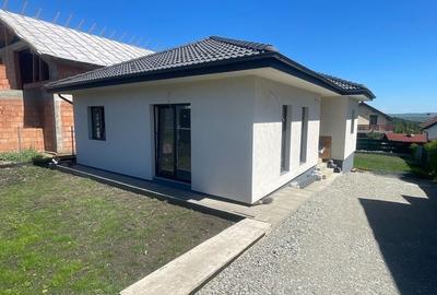 Casă cu 3 camere în Câmpenești - 3