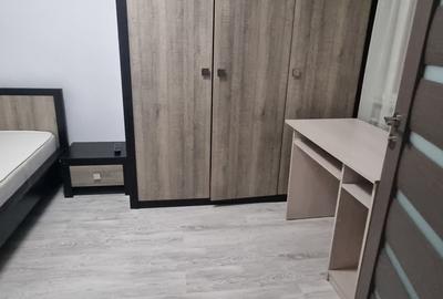 Apartament cu 3 camere semidecomandat în Sat Vacanță - 3