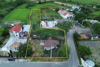 Casă individuală cu 3 camere cu Teren 2100 Mp în Vulturu - 1