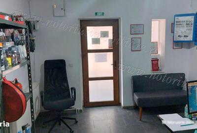 Apartament cu 3 camere decomandat în Central - 1