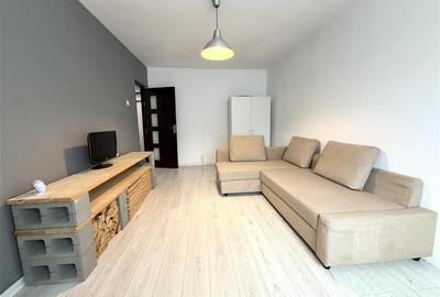 Apartament cu 2 camere decomandat în Nicolina