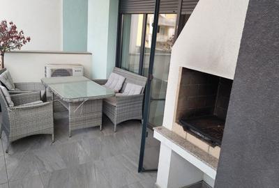 Apartament cu 3 camere, mobilat în Dumbrăvița