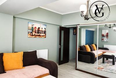 Apartament cu 2 camere semidecomandat, mobilat în Universitate