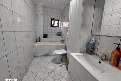 Apartament cu 3 camere în Faleza Nord