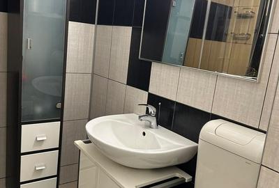 Apartament cu 2 camere decomandat în Giurgiului
