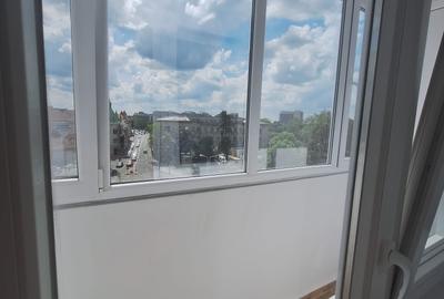Apartament cu 3 camere decomandat în P-ța Unirii - 6