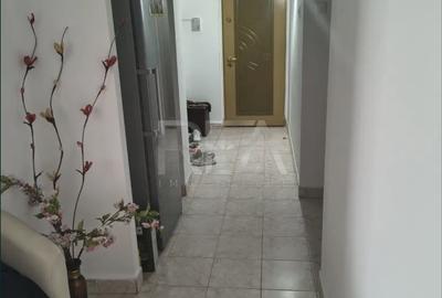 Apartament cu 4 camere decomandat, mobilat în Ghencea