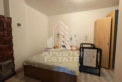 Casă cu 6 camere cu Canalizare în Est - 1