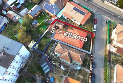 Casă cu 4 camere cu Teren 489 Mp în Central