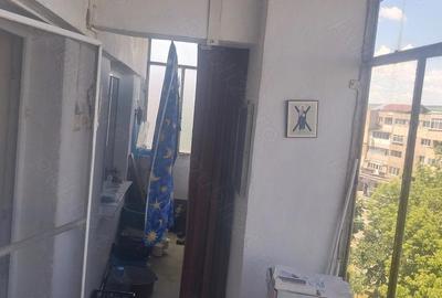 Apartament cu 3 camere decomandat în Exterior Vest - 1