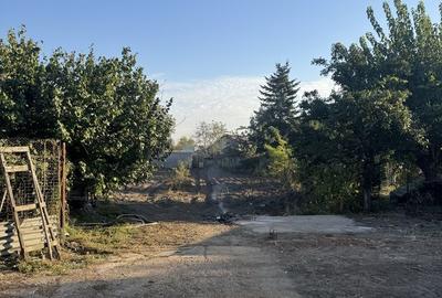 Casă cu 4 camere în Frumușani