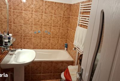 Apartament cu 2 camere semidecomandat în Sud