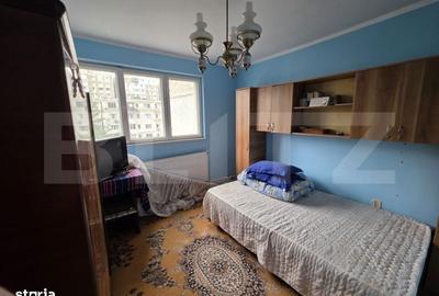 Apartament cu 2 camere decomandat în Micro 20