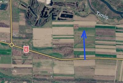 Teren de 5400 mp, în Central