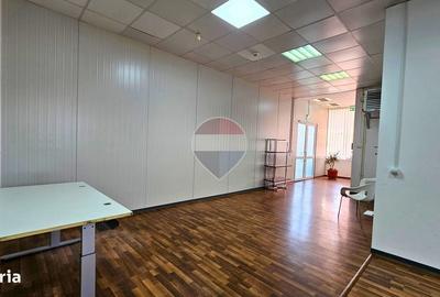 Spațiu comercial, de 123 mp, în Central