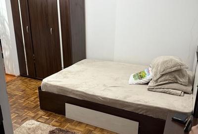 Apartament cu 3 camere decomandat în Craiovița Nouă - 3