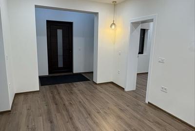 Casă cu 4 camere semidecomandat în Ultracentral - 2