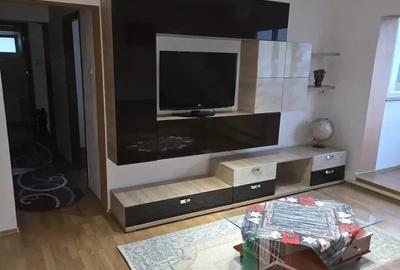 Apartament cu 3 camere semidecomandat, mobilat în Mănăștur