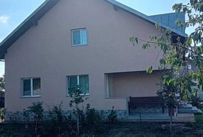 Casă cu 3 camere în Florești - 8