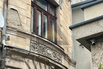 Casă individuală cu 14 camere cu Teren 286 Mp în P-ța Sfinții Voievozi - 8