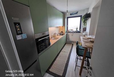 Apartament cu 3 camere decomandat, mobilat în Tractorul - 1